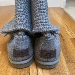 Ugg sweater boot - size 8